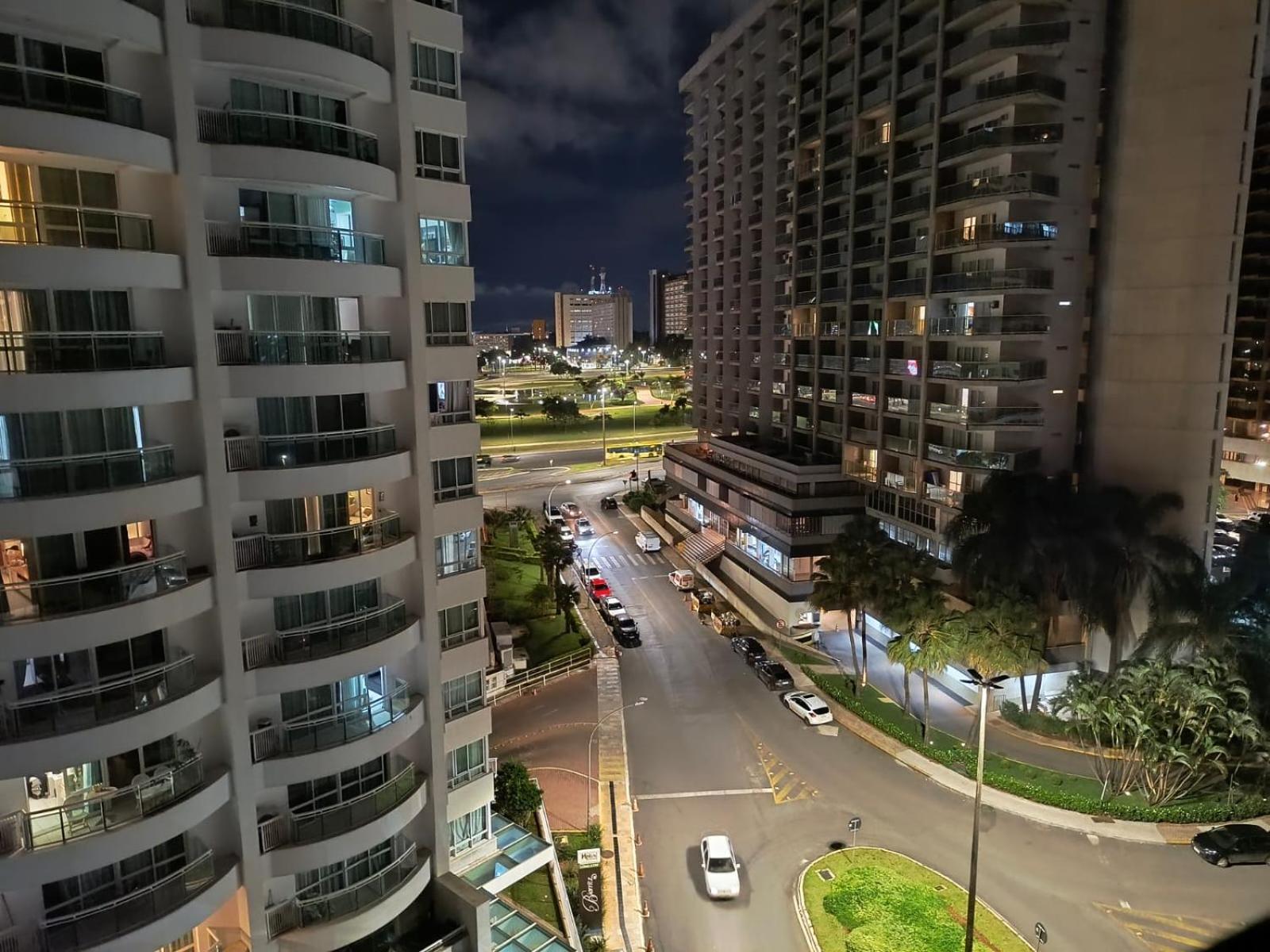 Hotel Grand Mercure Flat Particular Com Varanda, Garagem E Wi-Fi Бразилия Екстериор снимка
