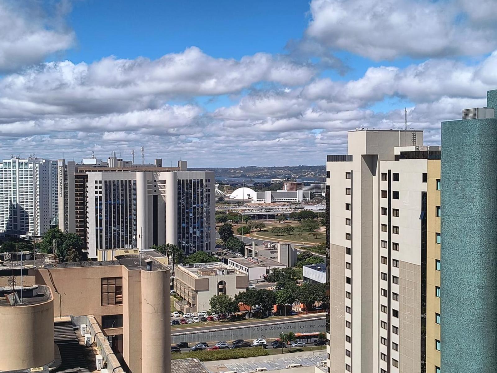Hotel Grand Mercure Flat Particular Com Varanda, Garagem E Wi-Fi Бразилия Екстериор снимка